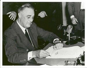 Roosevelt signs FCU Act